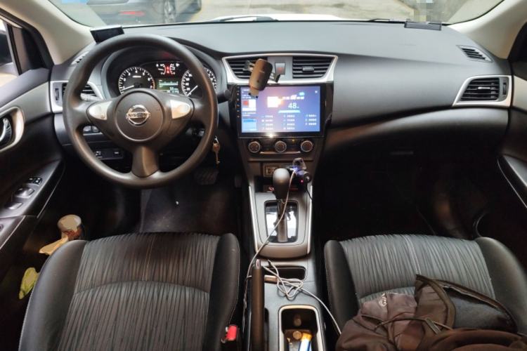 Used Nissan Sylphy 2019 Classic 1.6XE CVT Comfort Edition Center Console