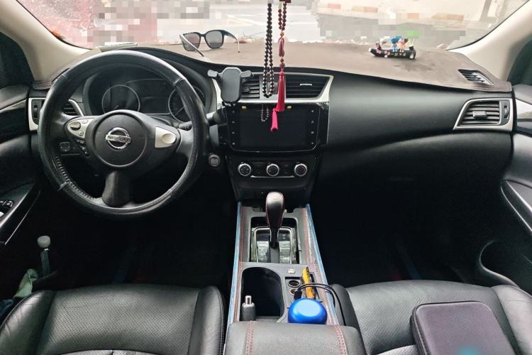 Used Nissan Sylphy 2019 1.6XV CVT Smart Connect Luxury Edition China V Standard Center Console