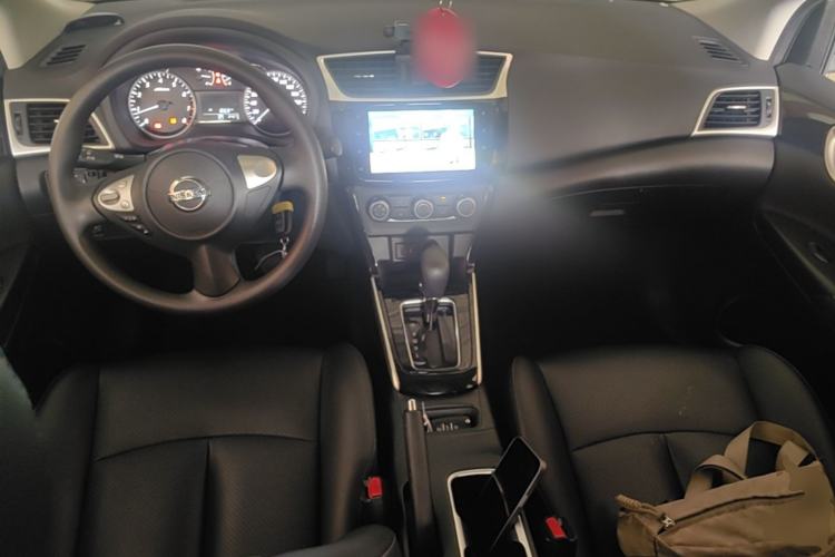 Used Nissan Sylphy 2019 Classic 1.6XL CVT Luxury Edition Center Console