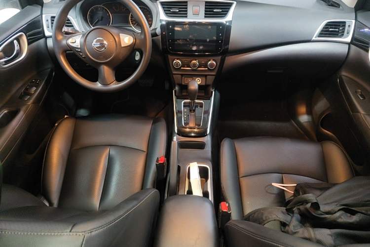 Used Nissan Sylphy 2019 Classic 1.6XL CVT Luxury Edition Center Console