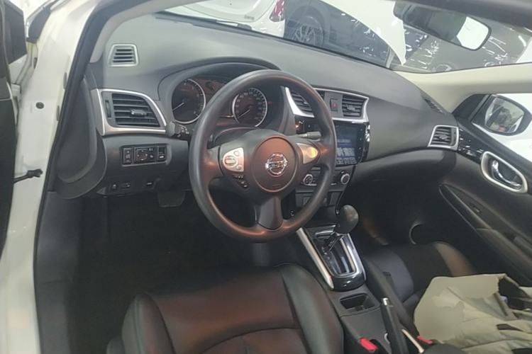 Used Nissan Sylphy 2019 Classic 1.6XL CVT Luxury Edition Center Console