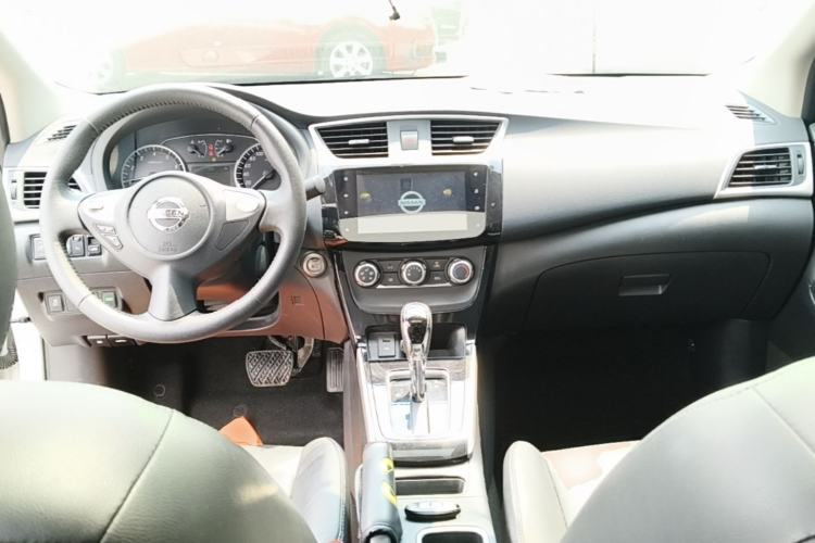 Used Nissan Sylphy 2019 1.6XV CVT Smart Connect Luxury Edition China VI Standard Center Console