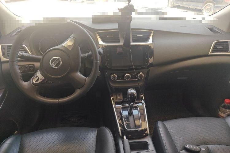Used Nissan Sylphy 2019 1.6XV CVT Smart Connect Luxury Edition China VI Standard Center Console