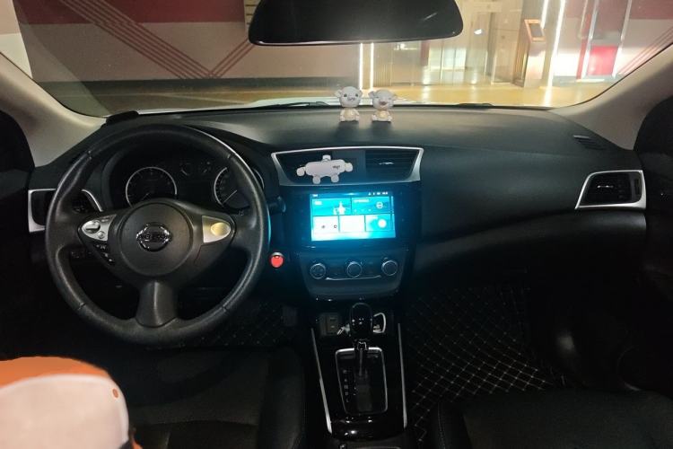 Used Nissan Sylphy 2019 1.6XV CVT Smart Connect Luxury Edition China V Standard Center Console
