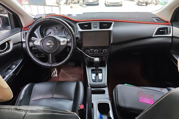 Used Nissan Sylphy 2019 Classic 1.6XE CVT Comfort Edition Center Console