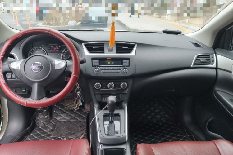 Used Nissan Sylphy 2019 Classic 1.6XE CVT Comfort Edition Center Console