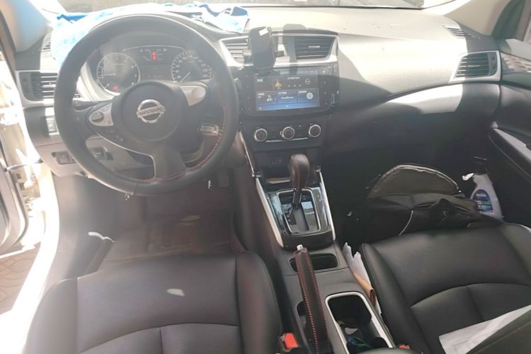 Used Nissan Sylphy 2019 Classic 1.6XL CVT Luxury Edition Center Console