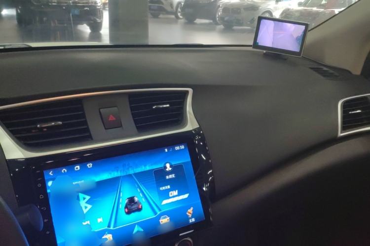 Used Nissan Sylphy 2019 Classic 1.6XE CVT Comfort Edition Center Console