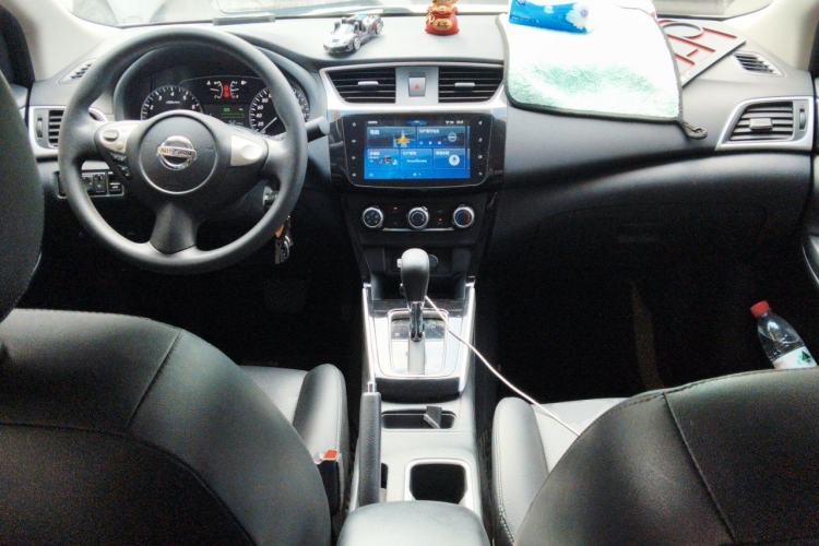 Used Nissan Sylphy 2019 Classic 1.6XL CVT Luxury Edition Center Console