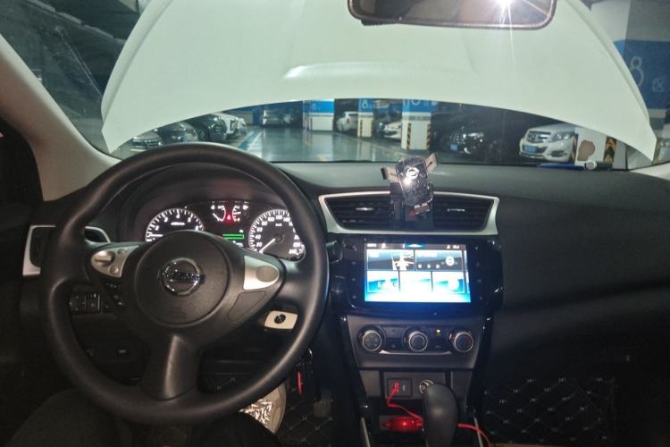 Used Nissan Sylphy 2019 Classic 1.6XL CVT Luxury Edition Center Console