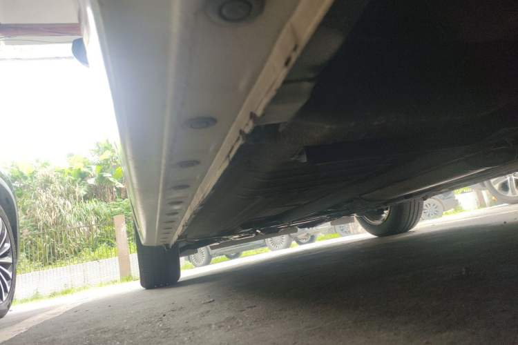 Used Nissan Sylphy 2019 1.6XV CVT Smart Connect Luxury Edition China VI Standard Chassis Rear Left