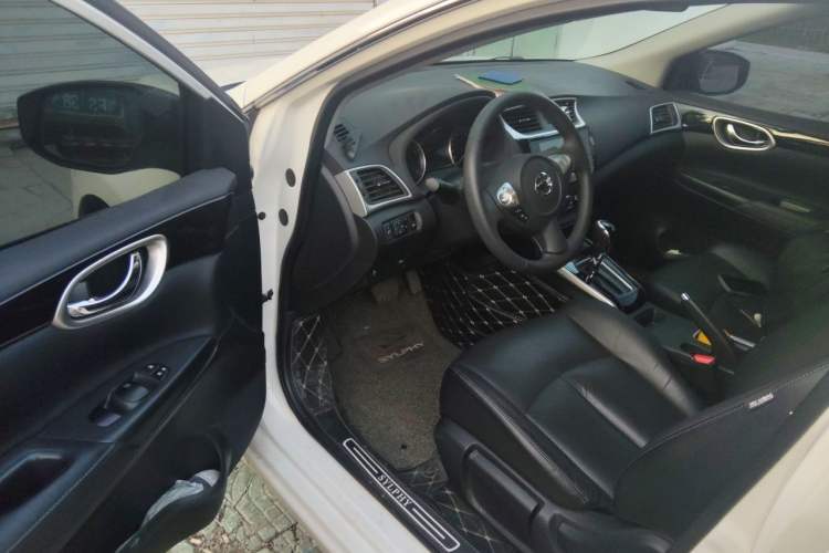 Used Nissan Sylphy 2019 1.6XV CVT Smart Connect Luxury Edition China VI Standard Driver Seat