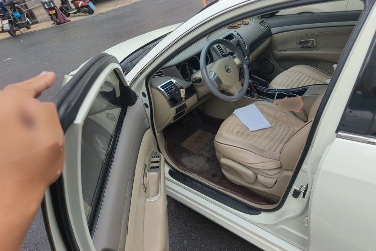 Used Nissan Sylphy 2019 Classic 1.6XE+ CVT SmartConnect Leading Edition Driver Seat