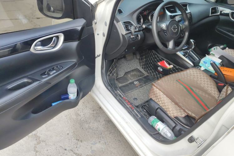 Used Nissan Sylphy 2019 1.6XV CVT Smart Connect Luxury Edition China VI Standard Driver Seat