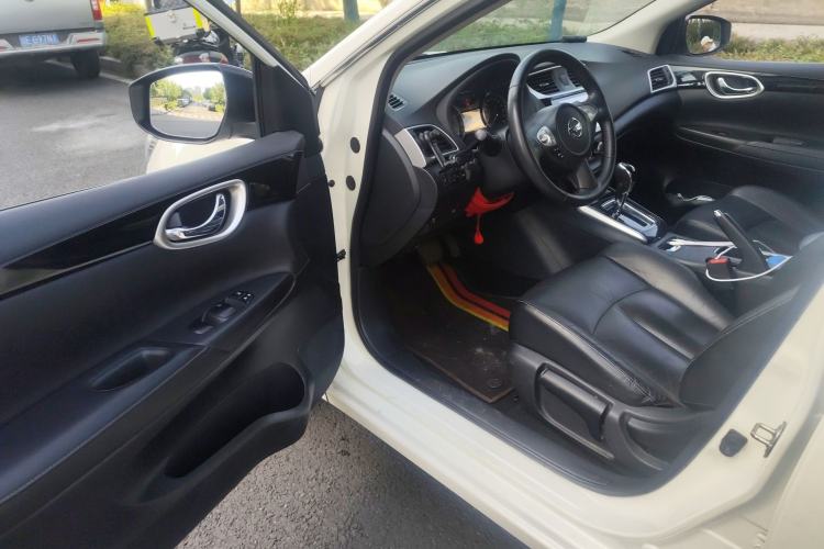 Used Nissan Sylphy 2019 1.6XV CVT Smart Connect Luxury Edition China V Standard Driver Seat