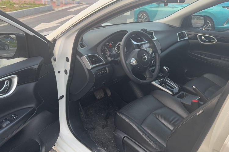 Used Nissan Sylphy 2019 1.6XV CVT Smart Connect Luxury Edition China VI Standard Driver Seat