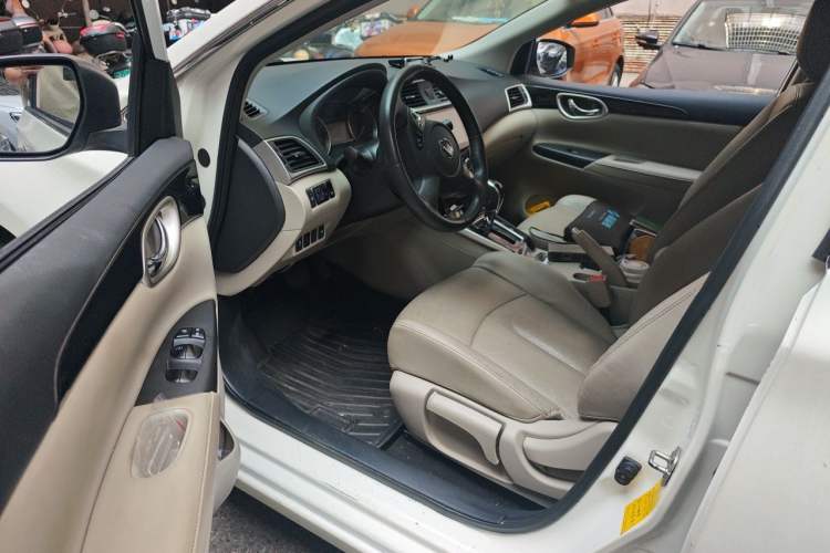 Used Nissan Sylphy 2019 1.6XV CVT Smart Connect Luxury Edition China VI Standard Driver Seat