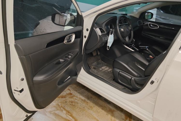 Used Nissan Sylphy 2019 1.6XV CVT Smart Connect Luxury Edition China VI Standard Driver Seat