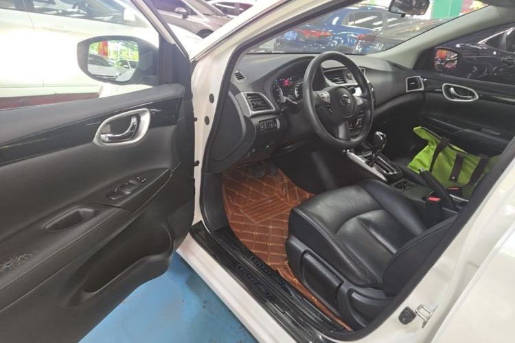 Used Nissan Sylphy 2019 1.6XV CVT Smart Connect Luxury Edition China VI Standard Driver Seat