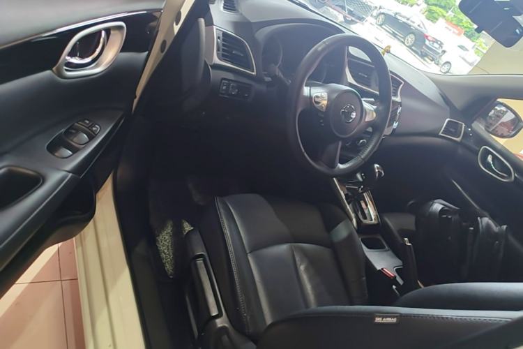 Used Nissan Sylphy 2019 1.6XV CVT Smart Connect Luxury Edition China VI Standard Driver Seat