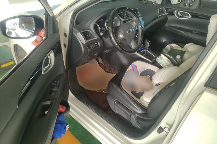 Used Nissan Sylphy 2019 1.6XV CVT Smart Connect Luxury Edition China V Standard Driver Seat