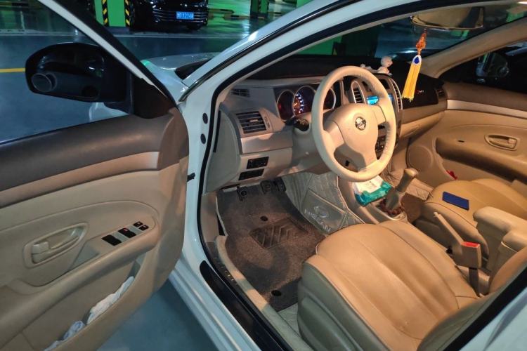 Used Nissan Sylphy 2019 Classic 1.6XE+ Manual SmartConnect Leading Edition Driver Seat