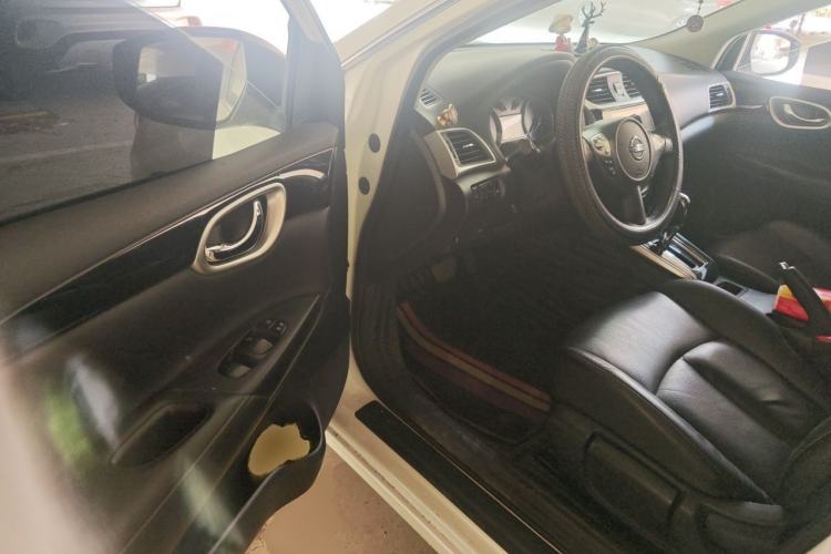 Used Nissan Sylphy 2019 1.6XV CVT Smart Connect Luxury Edition China VI Standard Driver Seat
