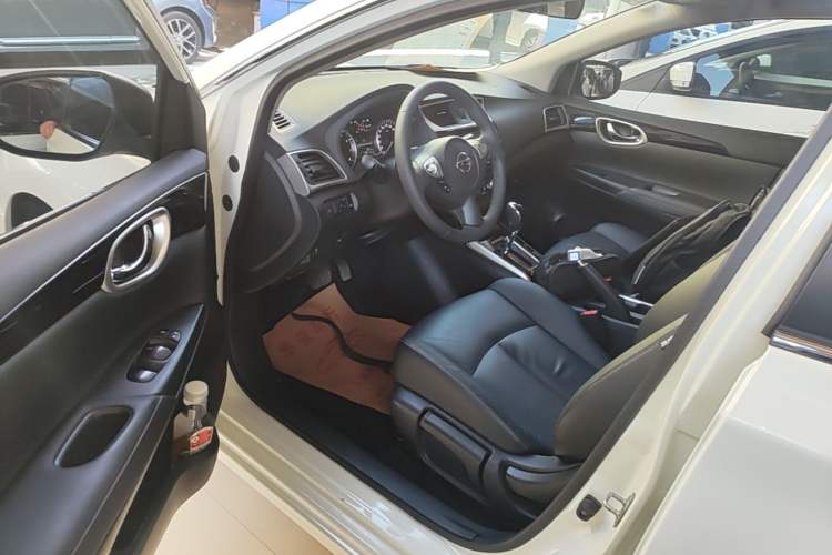 Used Nissan Sylphy 2019 1.6XV CVT Smart Connect Luxury Edition China VI Standard Driver Seat