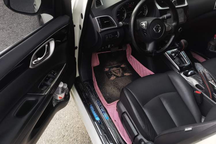 Used Nissan Sylphy 2019 1.6XV CVT Smart Connect Luxury Edition China VI Standard Driver Seat