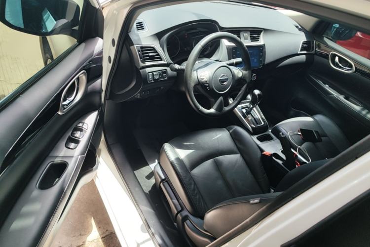 Used Nissan Sylphy 2019 1.6XV CVT Smart Connect Luxury Edition China VI Standard Driver Seat