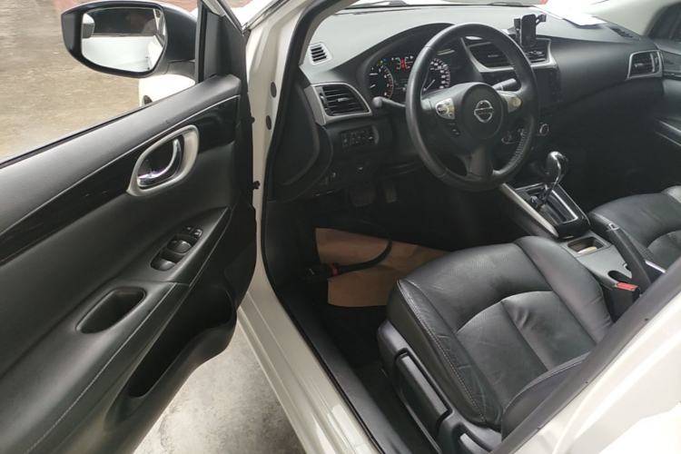Used Nissan Sylphy 2019 1.6XV CVT Smart Connect Luxury Edition China VI Standard Driver Seat