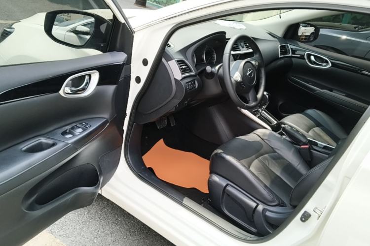 Used Nissan Sylphy 2019 1.6XV CVT Smart Connect Luxury Edition China VI Standard Driver Seat