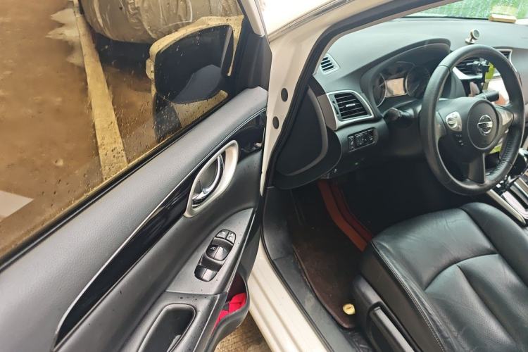 Used Nissan Sylphy 2019 1.6XV CVT Smart Connect Luxury Edition China VI Standard Driver Seat