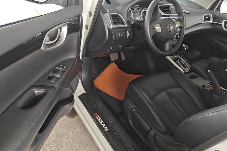 Used Nissan Sylphy 2019 1.6XV CVT Smart Connect Luxury Edition China VI Standard Driver Seat