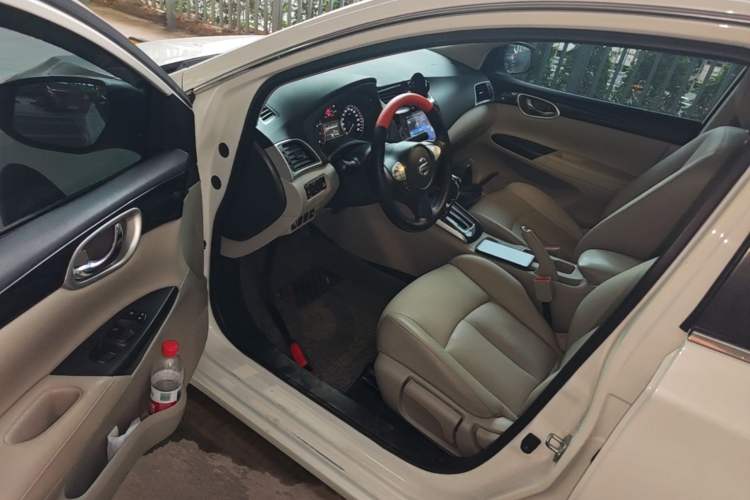 Used Nissan Sylphy 2019 1.6XV CVT Smart Connect Luxury Edition China VI Standard Driver Seat