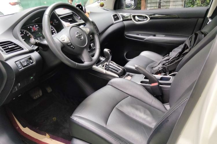 Used Nissan Sylphy 2019 1.6XV CVT Smart Connect Luxury Edition China VI Standard Driver Seat