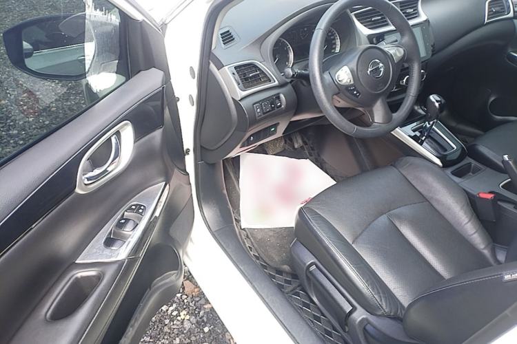 Used Nissan Sylphy 2019 1.6XV CVT Smart Connect Luxury Edition China VI Standard Driver Seat