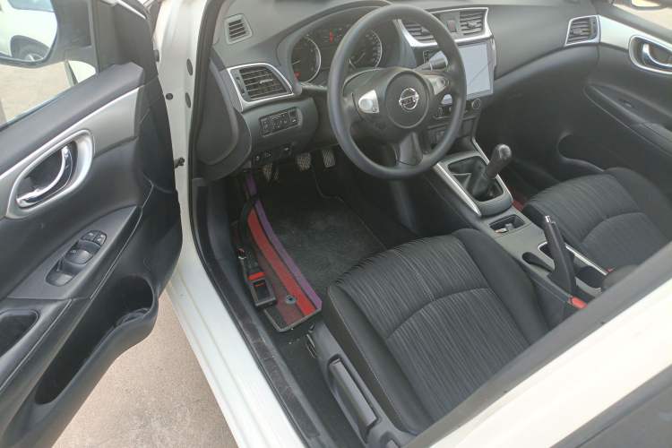Used Nissan Sylphy 2019 Classic 1.6XE Manual Comfort Edition Driver Seat