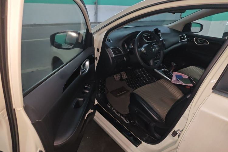 Used Nissan Sylphy 2019 1.6XV CVT Smart Connect Luxury Edition China VI Standard Driver Seat