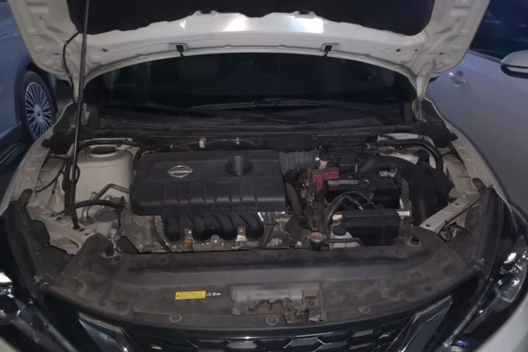 Used Nissan Sylphy 2019 1.6XV CVT Smart Connect Luxury Edition China VI Standard Engine Bay