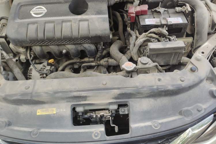 Used Nissan Sylphy 2019 1.6XV CVT Smart Connect Luxury Edition China VI Standard Engine Bay