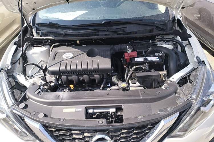 Used Nissan Sylphy 2019 1.6XV CVT Smart Connect Luxury Edition China VI Standard Engine Bay