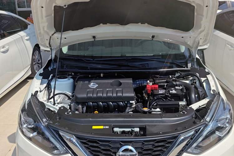 Used Nissan Sylphy 2019 1.6XV CVT Smart Connect Luxury Edition China VI Standard Engine Bay