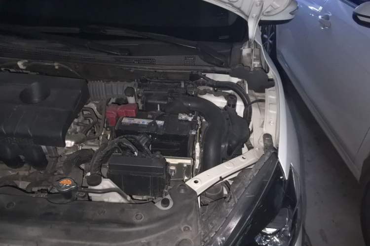 Used Nissan Sylphy 2019 1.6XV CVT Smart Connect Luxury Edition China VI Standard Engine Bay Left