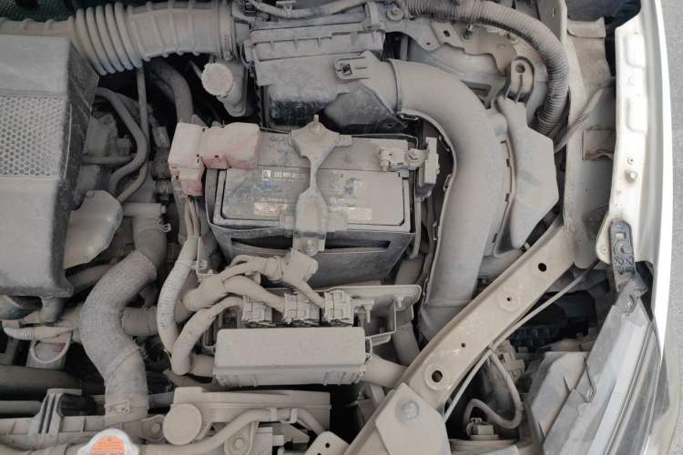 Used Nissan Sylphy 2019 1.6XV CVT Smart Connect Luxury Edition China VI Standard Engine Bay Left