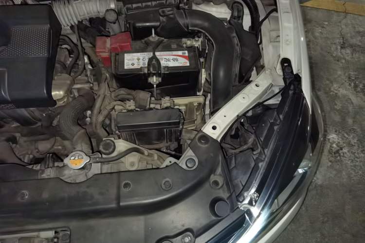 Used Nissan Sylphy 2019 1.6XV CVT Smart Connect Luxury Edition China VI Standard Engine Bay Left
