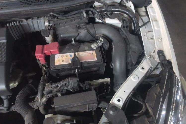 Used Nissan Sylphy 2019 1.6XL Manual Luxury Version China VI Standard Engine Bay Left