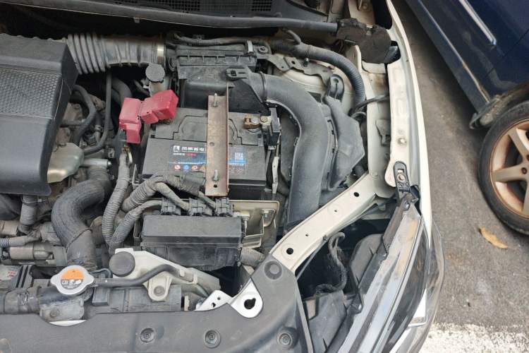 Used Nissan Sylphy 2019 1.6XV CVT Smart Connect Luxury Edition China VI Standard Engine Bay Left