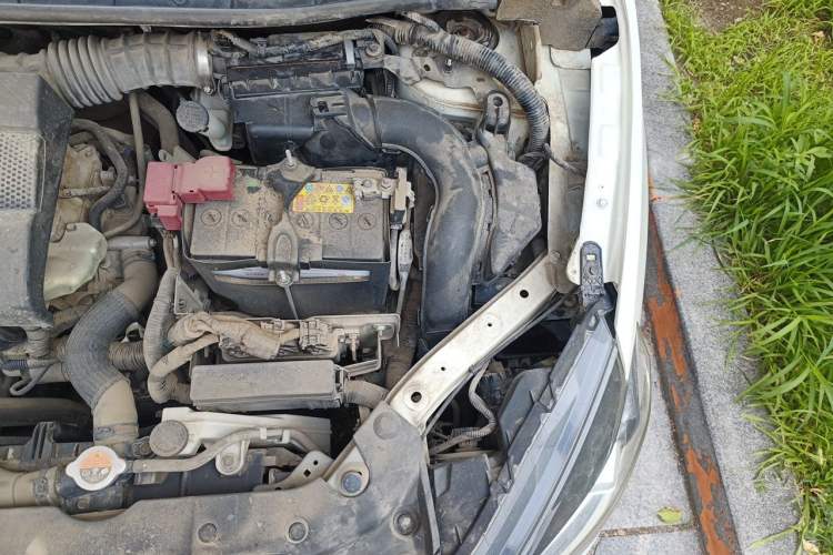 Used Nissan Sylphy 2019 1.6XV CVT Smart Connect Luxury Edition China V Standard Engine Bay Left