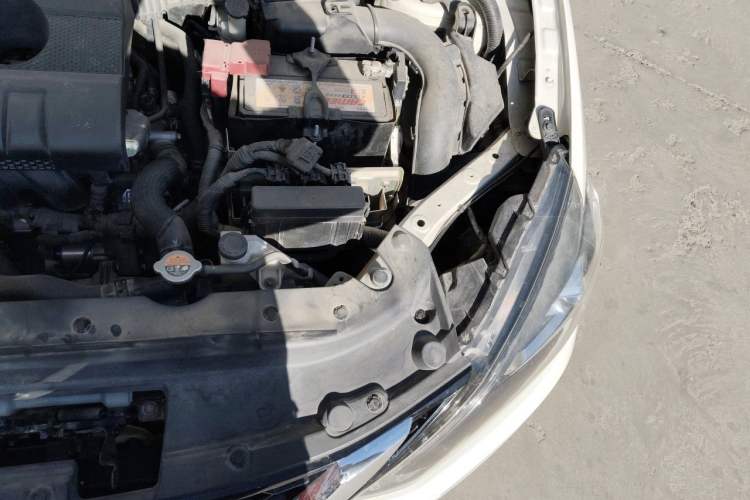 Used Nissan Sylphy 2019 1.6XV CVT Smart Connect Luxury Edition China VI Standard Engine Bay Left